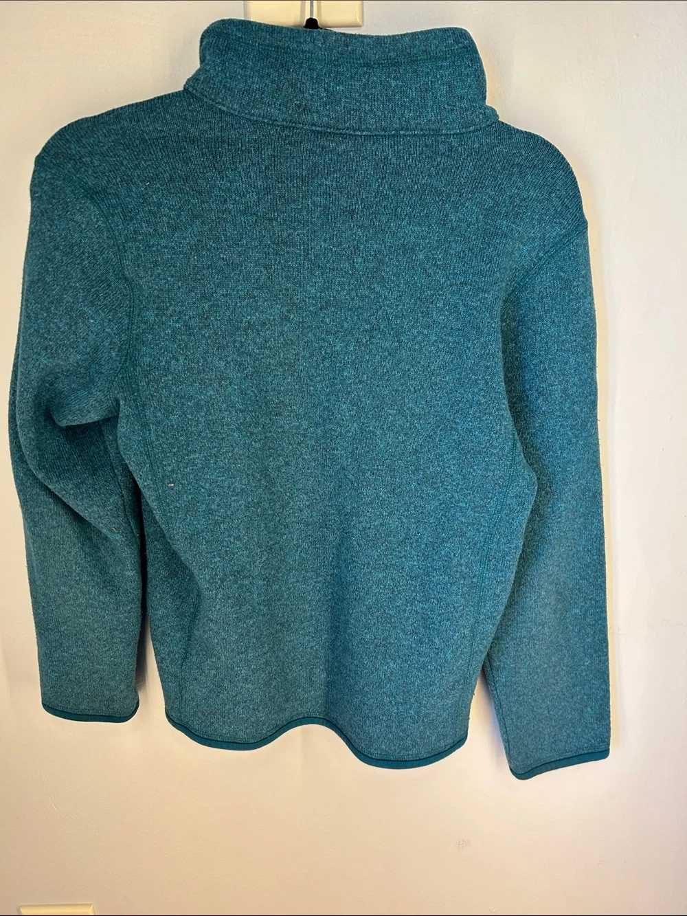 Patagonia Men’s Teal Zip-Up Fleece Pullover